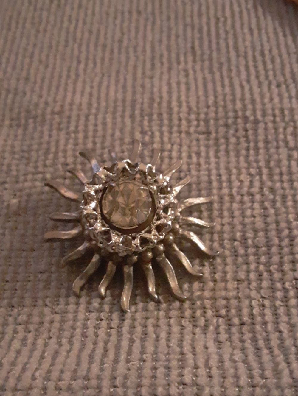 Silver Tone Sunburst Crystal Brooch - Unbranded